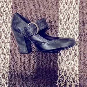 Seychelles black leather shoes, size 7